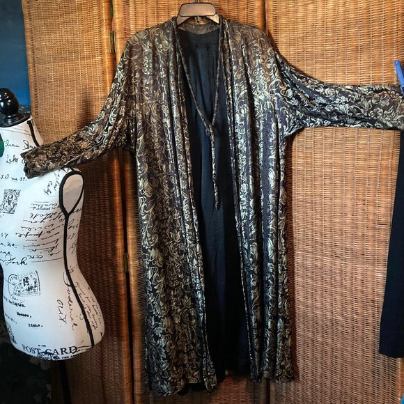 Vintage Brown and Gold Brocade Evening Coat - Picture 3 of 13